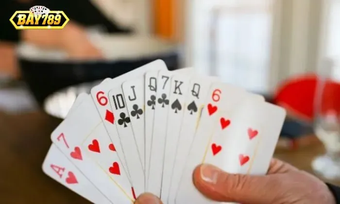 Luật chơi tiến lên miền Bắc chi tiết và dễ hiểu cho người mới